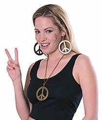 Rubies Peace Pendant And Earrings Set